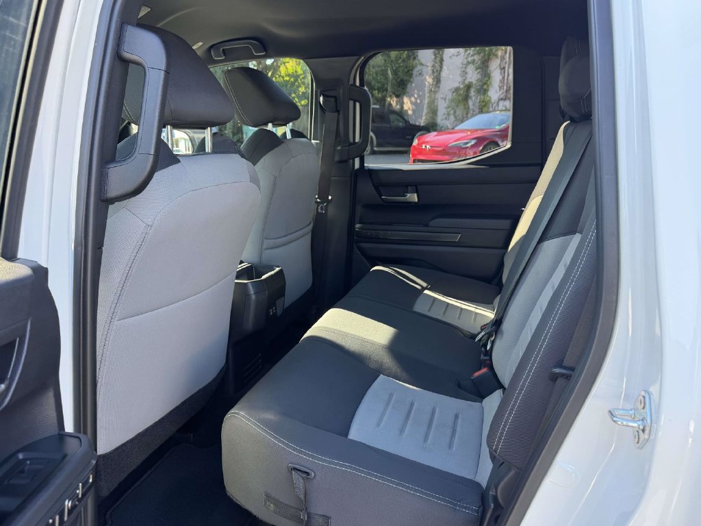 Used 2025 Toyota Tacoma TRD Off-Road AWD/4WD image 15