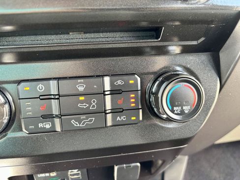 Used 2015 Ford F150 XLT w/ Equipment Group 302A Luxury AWD/4WD image 5