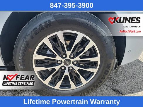 Certified 2025 Ford Expedition Platinum AWD/4WD image 16