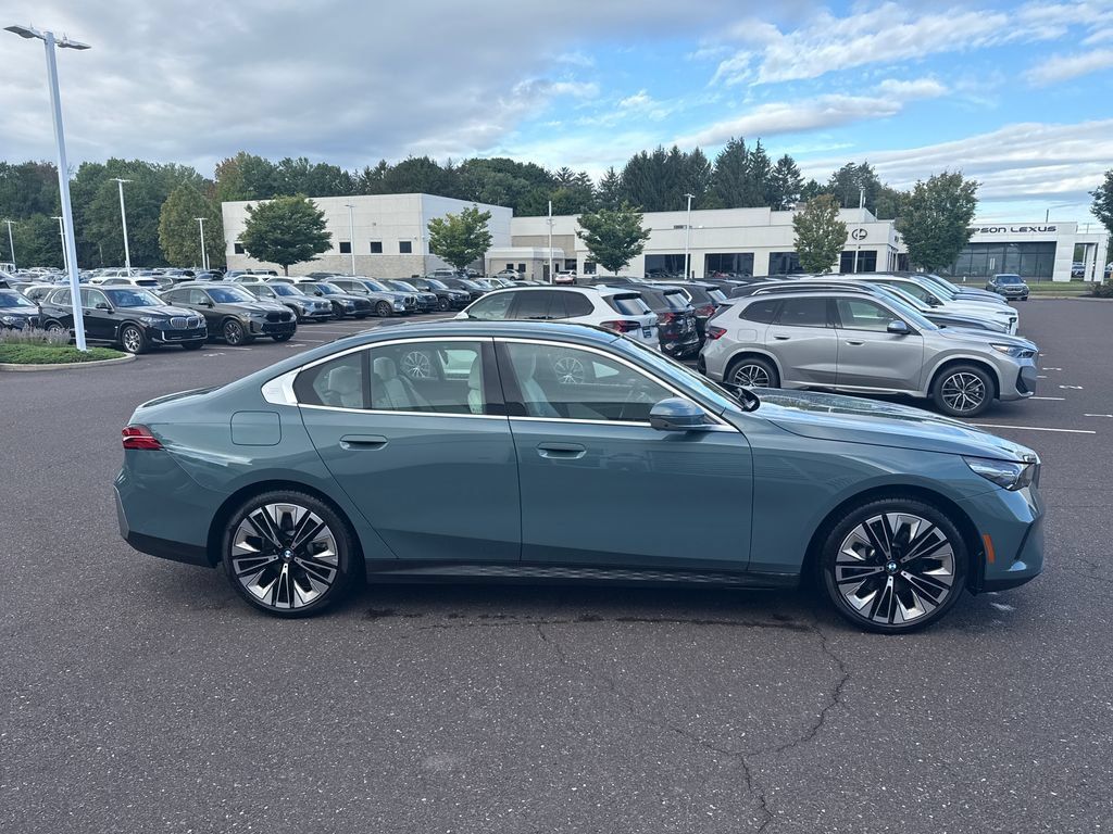Certified 2025 BMW 530i xDrive w/ Executive Package AWD/4WD image 6