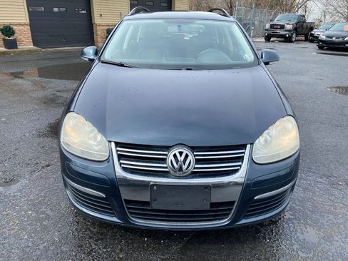 Used 2009 Volkswagen Jetta TDI FWD image 2