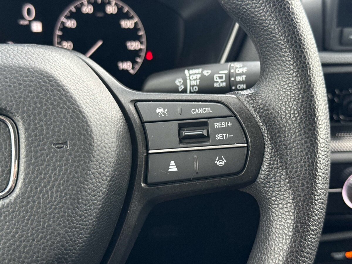 Used 2025 Honda CR-V LX image 28