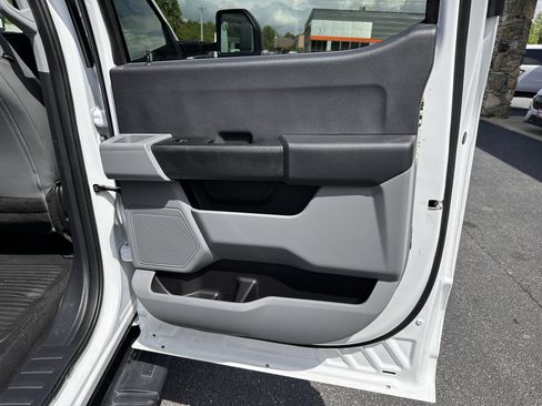 Used 2024 Ford F550 4x4 Crew Cab Super Duty image 13
