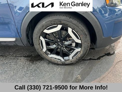 Certified 2024 Kia Telluride S w/ S Sunroof Package AWD/4WD image 22
