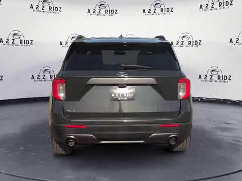 Used 2022 Ford Explorer XLT w/ Equipment Group 202A image 5