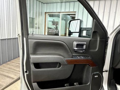 Used 2019 GMC Sierra 2500 SLT w/ Duramax Plus Package image 31