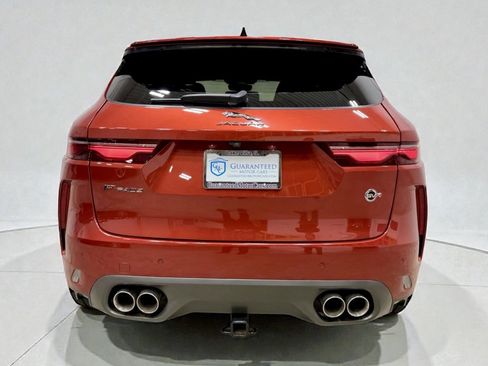 Used 2021 Jaguar F-PACE SVR image 9