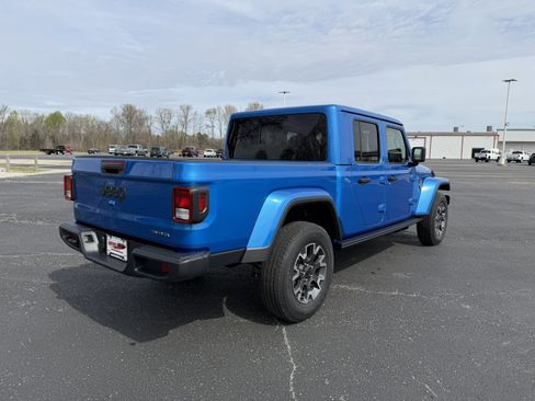 New 2026 Jeep Gladiator Sport AWD/4WD image 9