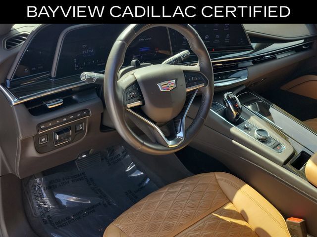 Certified 2024 Cadillac Escalade Premium Luxury w/ Performance Package AWD/4WD image 16