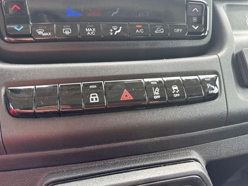 New 2026 RAM ProMaster 3500 w/ Quick Order Package 22G SLT image 7