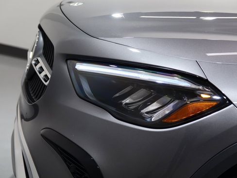 Used 2025 Mercedes-Benz GLA 250 4MATIC image 16