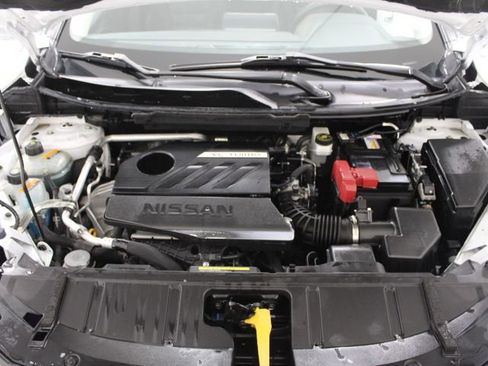 Used 2024 Nissan Rogue SV image 47