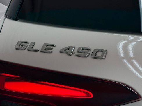 Used 2025 Mercedes-Benz GLE 450 4MATIC image 21