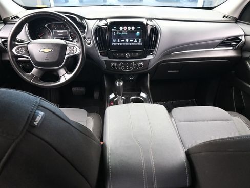 Used 2018 Chevrolet Traverse LT image 36