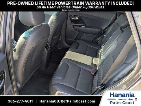 Used 2019 Kia Niro S Touring FWD image 13
