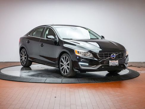 Used 2016 Volvo S60 T5 Premier image 6