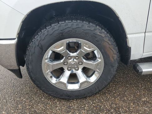 Used 2019 RAM 1500 Big Horn image 32