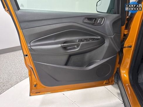 Used 2016 Ford Escape S image 8