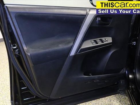 Used 2017 Toyota RAV4 LE image 25