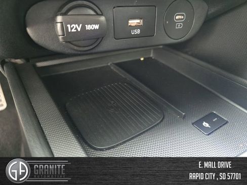 Used 2025 Hyundai Elantra Sport w/ Cargo Package FWD image 34