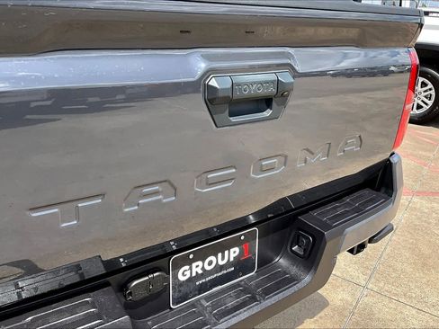 Used 2025 Toyota Tacoma SR5 image 30