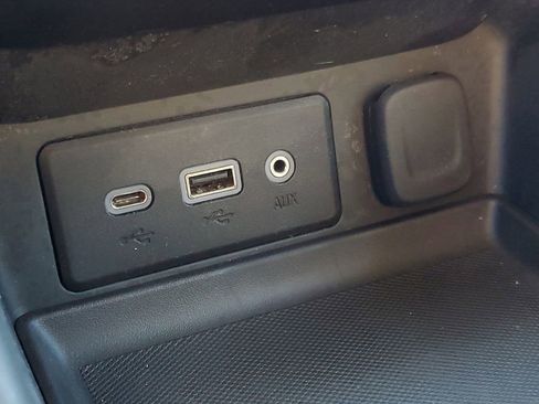 Used 2018 GMC Terrain SLE w/ Driver Convenience Package image 23