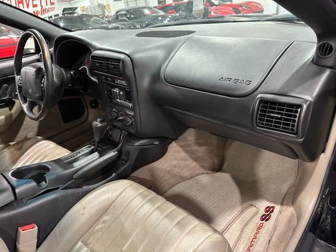 Used 2002 Chevrolet Camaro Z28 w/ SS Performance/Appearance Pkg image 10