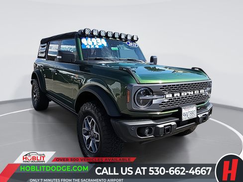 Used 2023 Ford Bronco Badlands AWD/4WD image 1