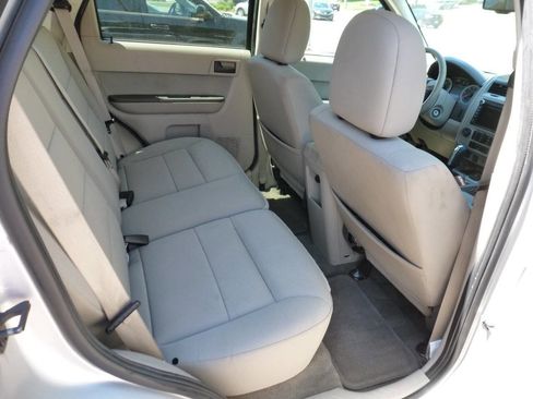 Used 2010 Ford Escape Limited FWD image 12