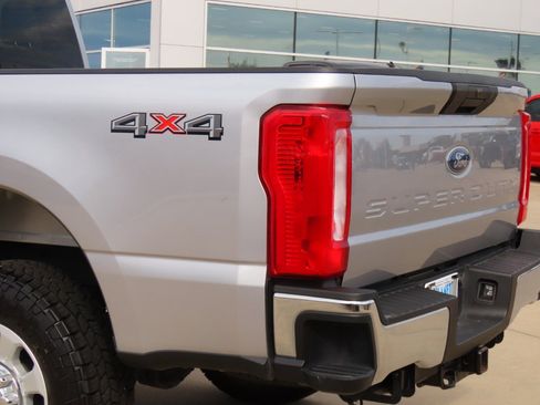 Certified 2024 Ford F250 XLT image 15