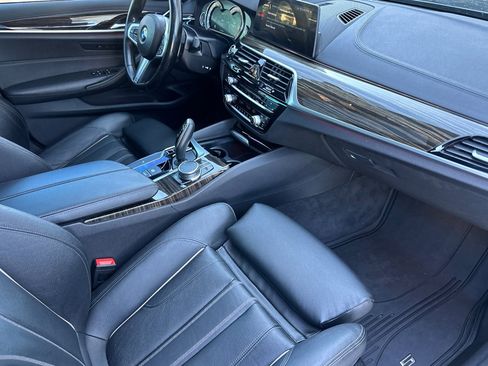 Used 2018 BMW 540i RWD image 32