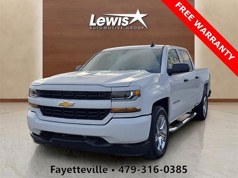 Used 2018 Chevrolet Silverado 1500 Custom w/ Custom Value Package image 1