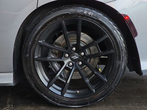 Used 2017 Dodge Charger R/T image 29