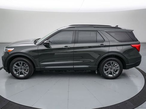 Certified 2023 Ford Explorer XLT w/ Equipment Group 202A AWD/4WD image 8