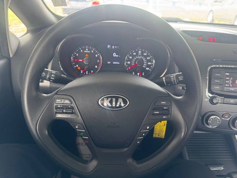 Used 2017 Kia Forte LX w/ LX Popular Package FWD image 10