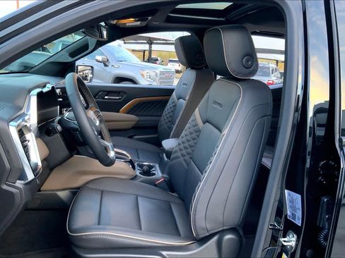 Used 2026 GMC Canyon Denali image 14