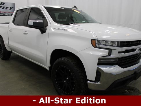 Used 2020 Chevrolet Silverado 1500 LT w/ All-Star Edition image 4
