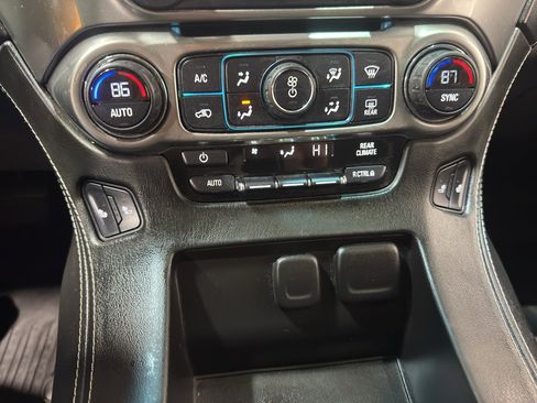 Used 2016 Chevrolet Suburban LT image 33