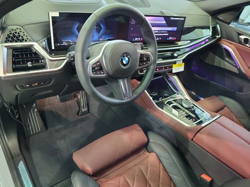 New 2026 BMW X6 xDrive40i w/ Climate Comfort Package image 15