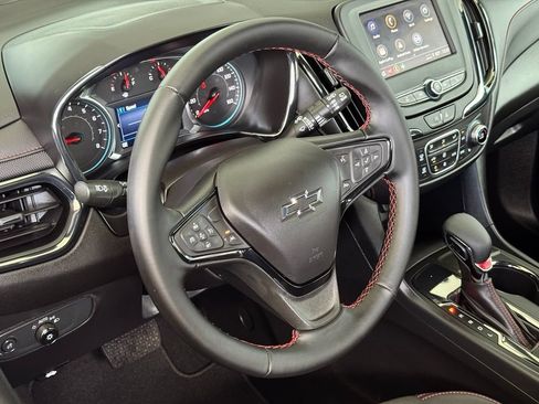Used 2024 Chevrolet Equinox RS FWD image 19