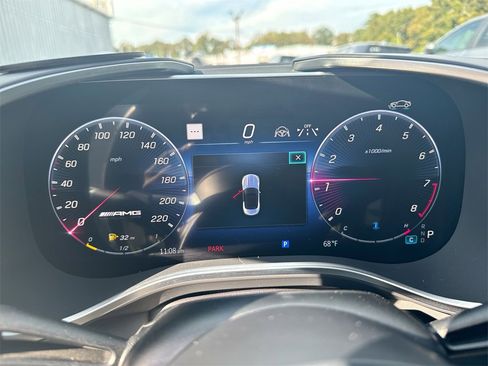 Used 2022 Mercedes-Benz SL 63 AMG 4MATIC image 21