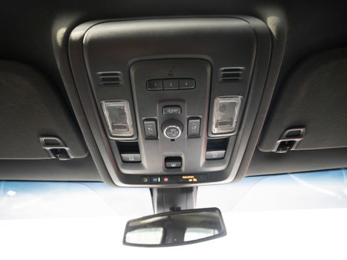 Used 2021 Chevrolet Tahoe Z71 w/ Z71 Signature Package image 17