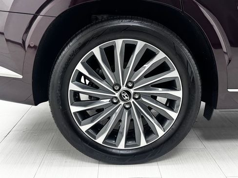 Used 2023 Hyundai Palisade Calligraphy image 42