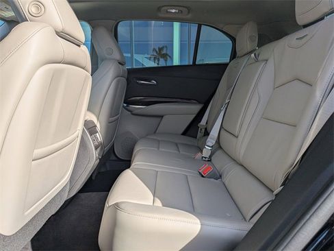 Used 2020 Cadillac XT4 Premium Luxury image 11