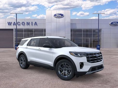 New 2026 Ford Explorer Active w/ Active Comfort Package AWD/4WD image 8