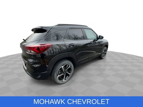 Used 2021 Chevrolet TrailBlazer RS w/ Sun and Liftgate Package AWD/4WD image 9
