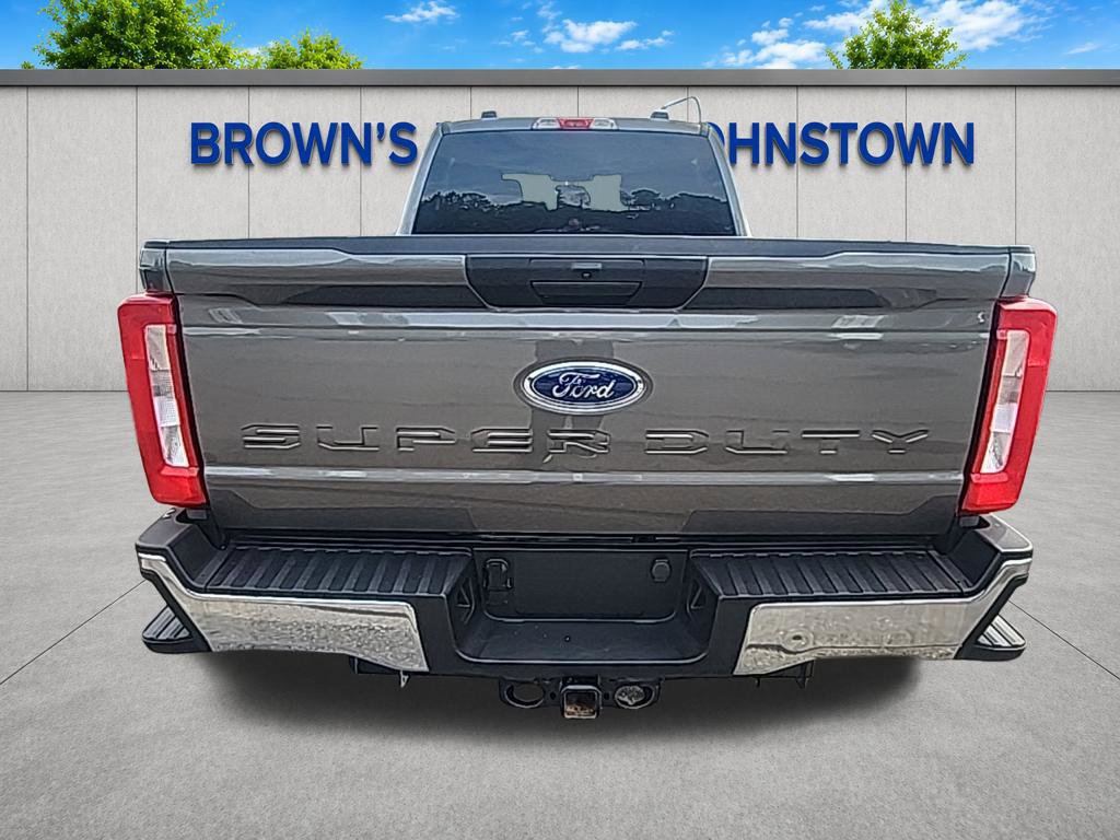 Used 2025 Ford F250 XLT AWD/4WD image 9