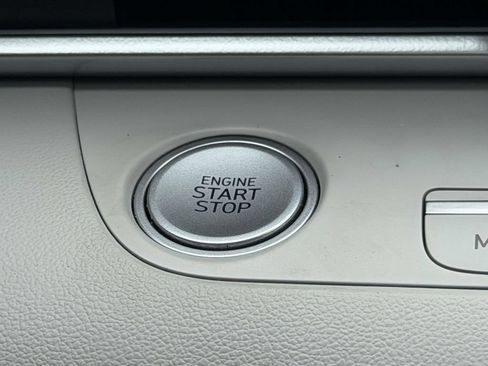 Certified 2023 Hyundai Elantra Limited w/ Cargo Package FWD image 32