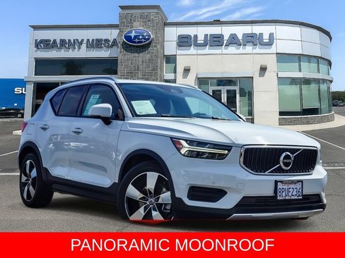 Used 2020 Volvo XC40 T5 Momentum AWD/4WD image 1