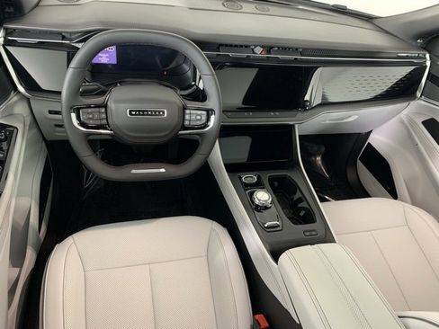 Used 2025 Jeep Wagoneer S Limited image 9